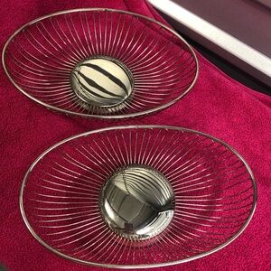 Bundle of 2 Oval Vintage Leonard MCM Silver Plated Wire Fruit Bowl/Bread Basket